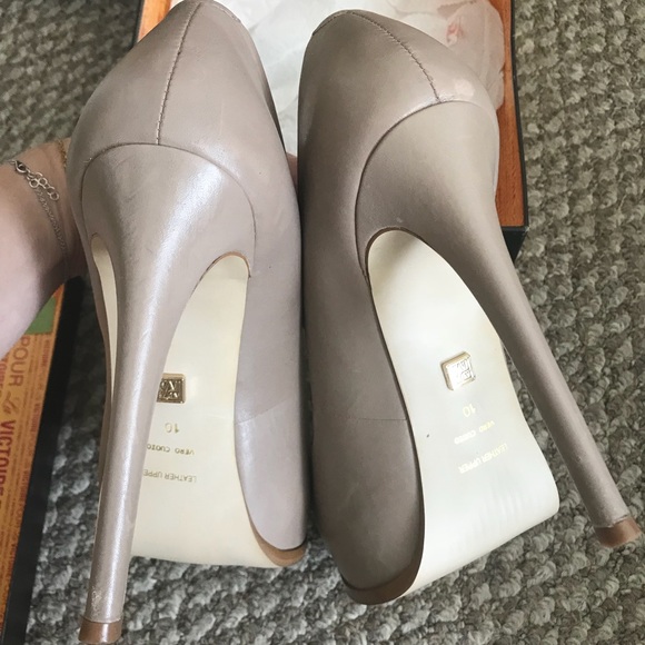 Pour La Victoire Heels - Picture 12 of 13